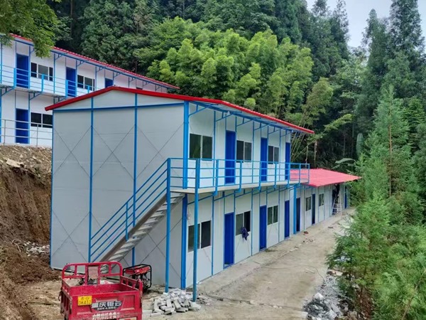 中铁七局集团有限公司 安盘高速扩容工程土建2标段项目经理部 活动板房